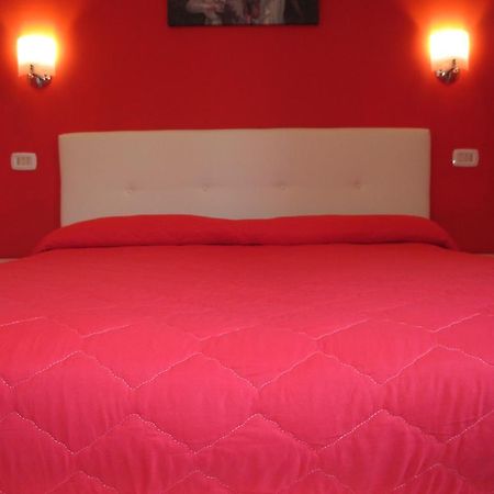 Palinuro Casa Vacanze "Donna Antonia" מראה חיצוני תמונה